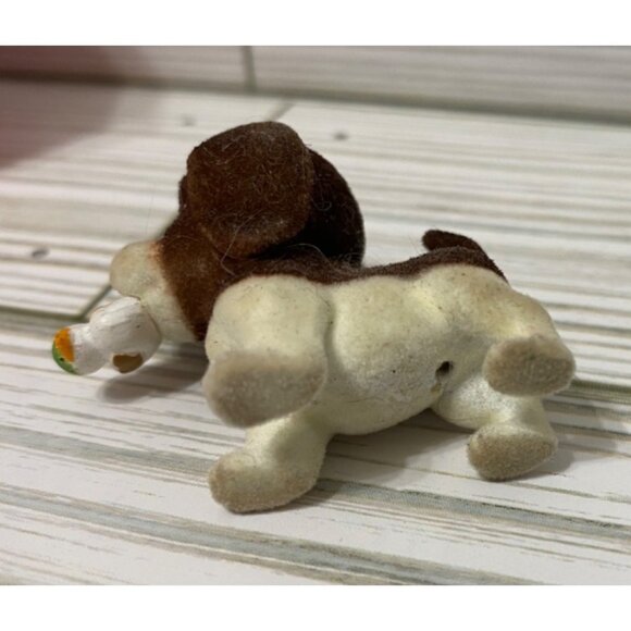 Puppy in my Pocket Dog Houses & Brown Flocked Miniature with Toy in Mouth - Picture 3 of 8